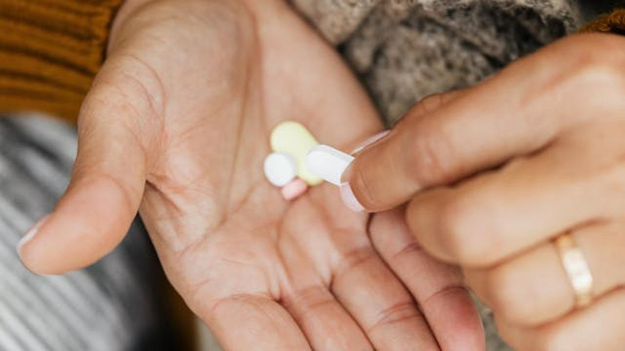 Beberapa jenis obat, seperti stimulan untuk ADHD, antidepresan tertentu, dan dekongestan, dapat mengganggu kualitas tidur