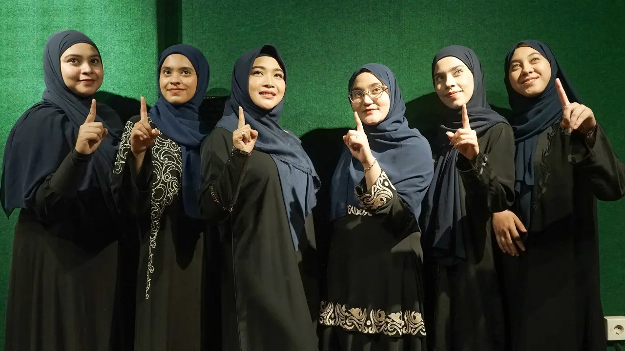 Grup Hadroh Naura dan membuat Album Bermunajat