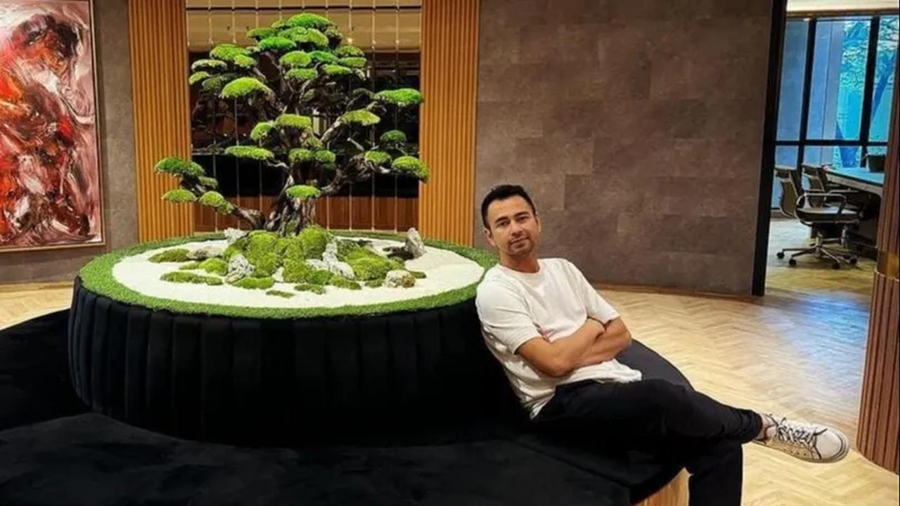 Selain itu juga, Raffi mengaku jika keberangkatannya ke Singapura juga untuk melakukan pengecekan kesehatan.