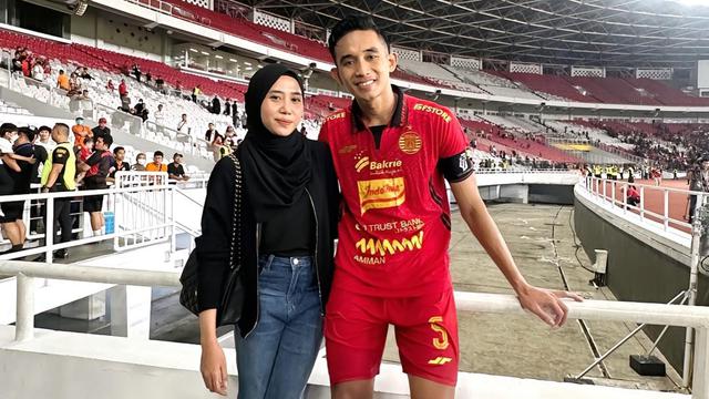 Rizky Ridho bertunangan dengan Sendy Aulia.
