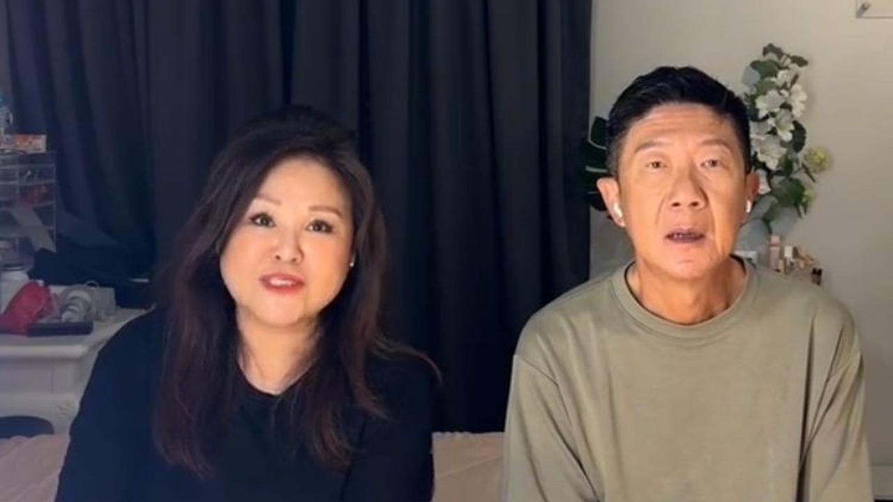 Momen Wanita Beri Tahu Kehamilannya pada Orang Tua dengan Cara yang Unik, Viral