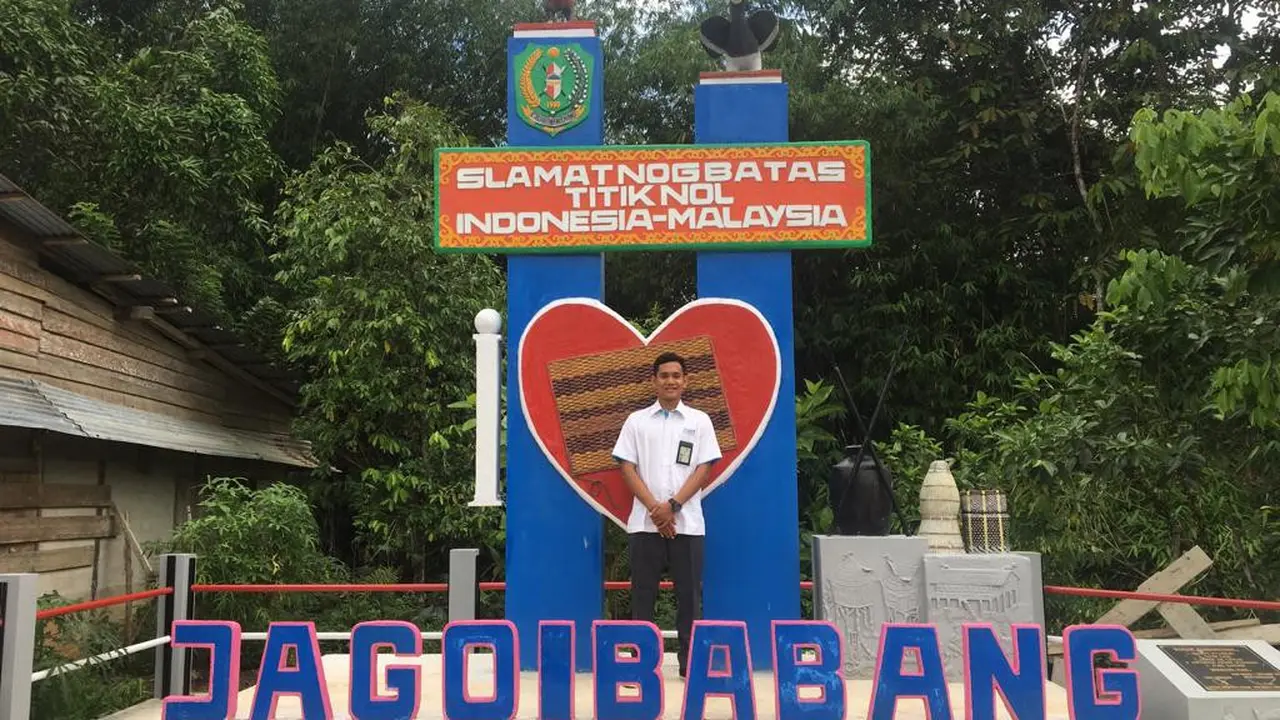 Penjaga PLN di Perbatasan