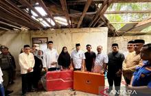 Pemkab Nagan Raya Salurkan Bantuan Korban Angin Kencang Jelang Idul Fitri