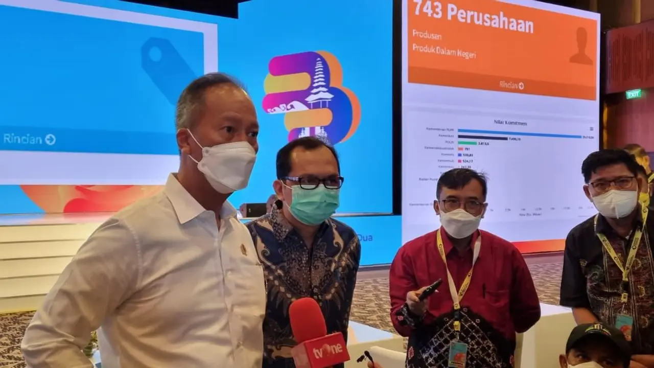 Menteri Perindustrian Agus Gumiwang Kartasasmita meninjau gelaran Business Matching Belanja Produk Dalam Negeri di Hotel Grand Hyatt, Nusa Dua, Bali, Rabu (23/3/2022).