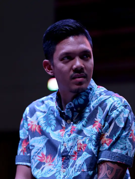 'Kalau ditanya sih penginnya sepasang ya, anak aku yang pertama kan cowok, penginnya sih cewek' Ujar aktor bertato ini. (Andy Masela/Bintanng.com)