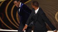 Chris Rock dipukul Will Smith di Piala Oscar 2022. (AP Photo/Chris Pizzello)