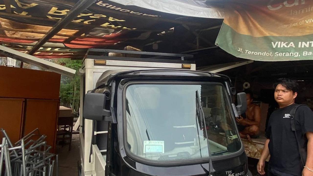 Unik Banget, Lika Liku Pria Putuskan Buka Usaha Kopi Pakai Bajaj Ini Curi Perhatian