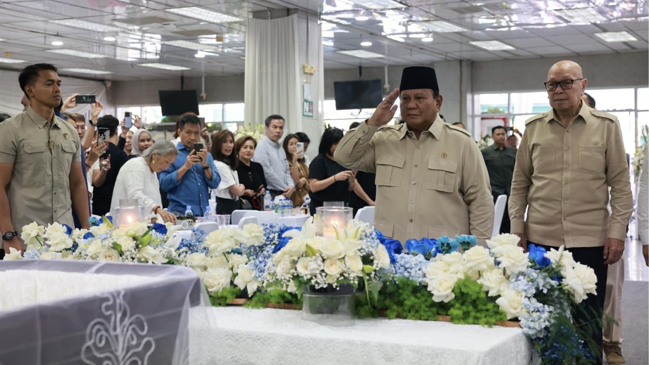 VIDEO: Hormat Terakhir Prabowo Bikin Merinding, Kehilangan Tokoh Bangsa Almarhum Kwik Kian Gie