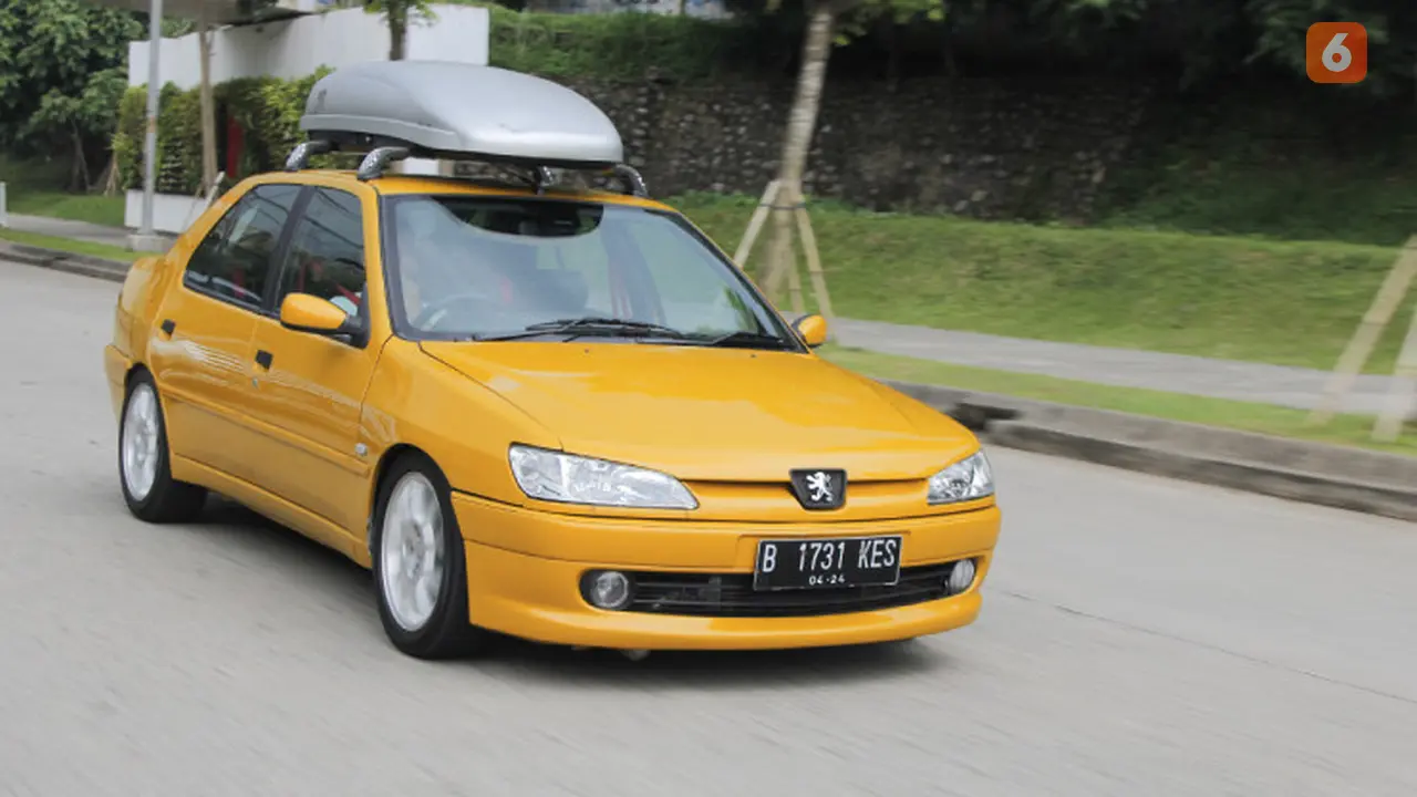 Modifikasi Peugeot 306 bermesin turbo (Fahmi/Liputan6)