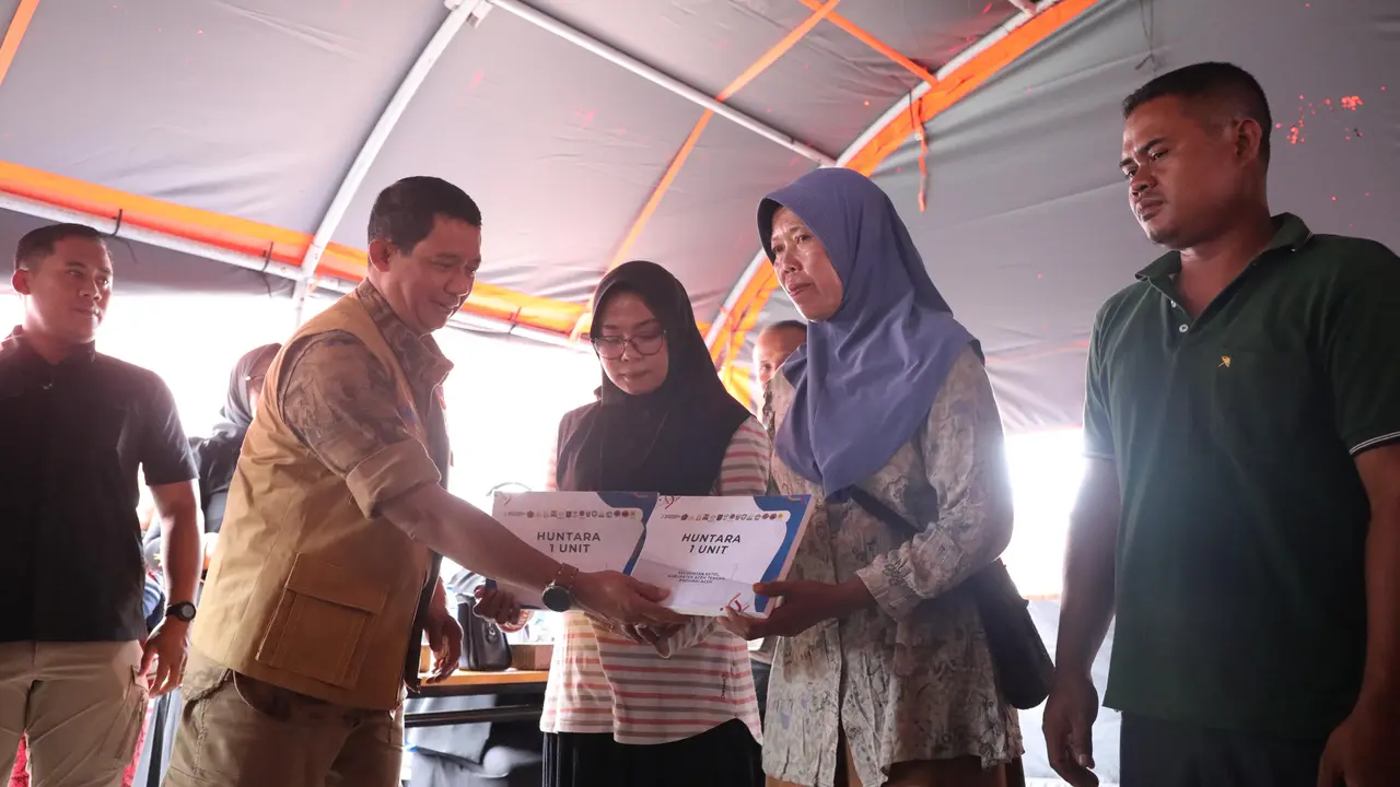 Penyerahan 252 unit hunian sementara (huntara) kepada warga terdampak bencana hidrometeorologi di Kecamatan Ketol, Kabupaten Aceh Tengah.