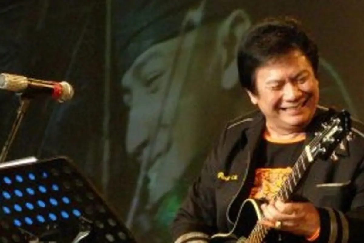 [Bintang] Benny Panjaitan dan Tembang Gereja Tua yang Tinggal Kenangan