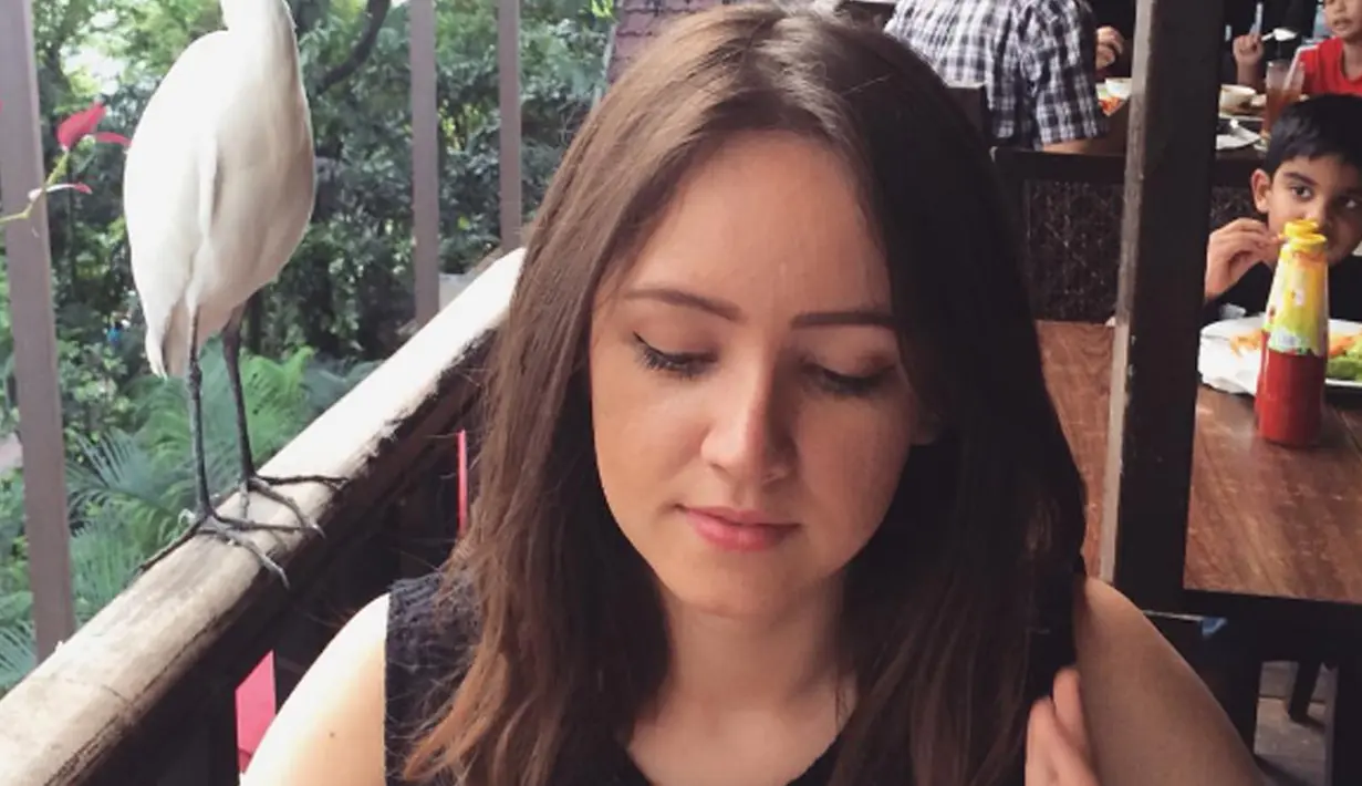 Sarah Noon ,Wanita yang dikabarkan dekat dengan pembalap F1 asal Indonesia, Rio Haryanto. Meski tidak ada konfirmasi dari kedua belah pihak tetapi beberapa foto yang tersebar di dunia maya membuat  para netizen heboh. (Instagram.com/ sarah_noon)
