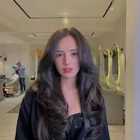 Beby Tsabina tampil dengan gaya rambut baru [instagram/bebytsabina]