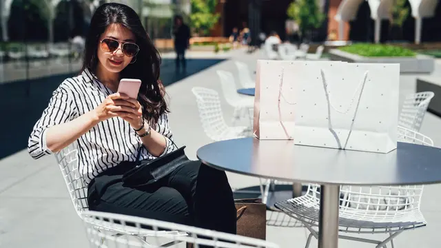 wanita juli buku psychology of money