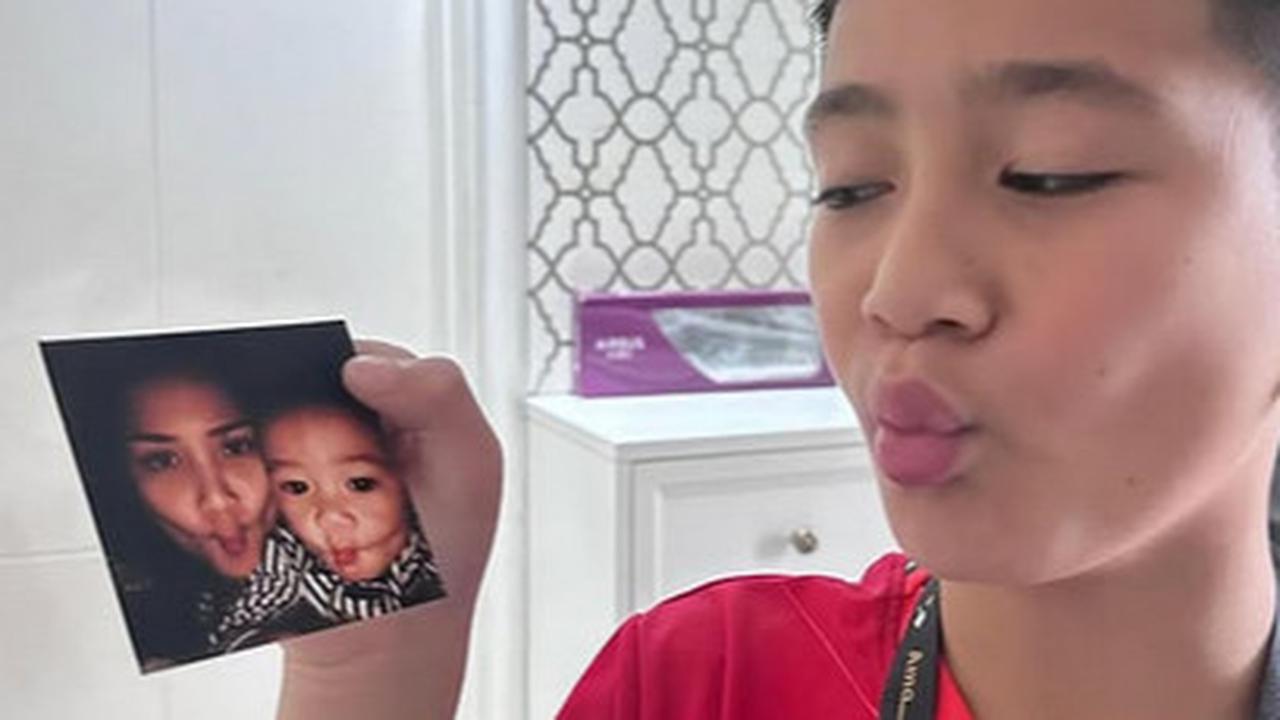 Rafathar Tirukan Gaya Potret Lawas Bareng Nagita Slavina, Gemas Maksimal - Kini Si Aa Udah Bujang Makin Ganteng