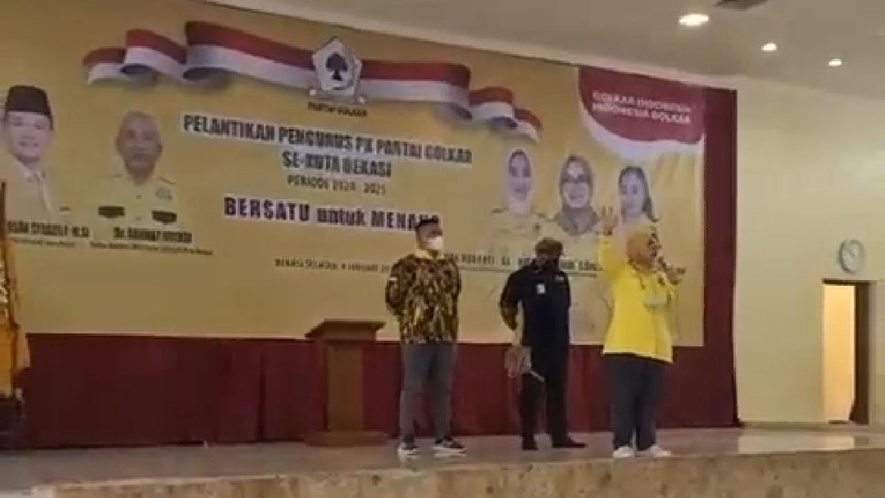 Ketua DPD Partai Golkar Kota Bekasi, Ade Puspitasari yang juga putri Wali Kota Bekasi, Rahmat Effendi,