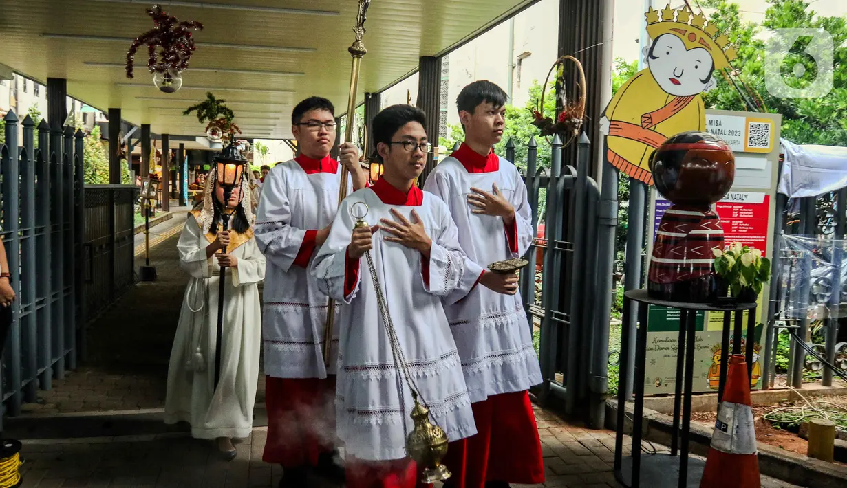 Diketahui, Gereja Katedral menyediakan 3.172 kursi bagi jemaat di perayaan Natal 2023. (Liputan6.com/Herman Zakharia)