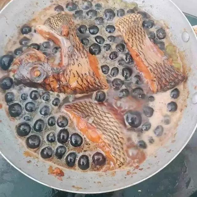 6 Minuman Dicampur Makanan Ini Nyeleneh, Bikin Enggak Jadi Haus