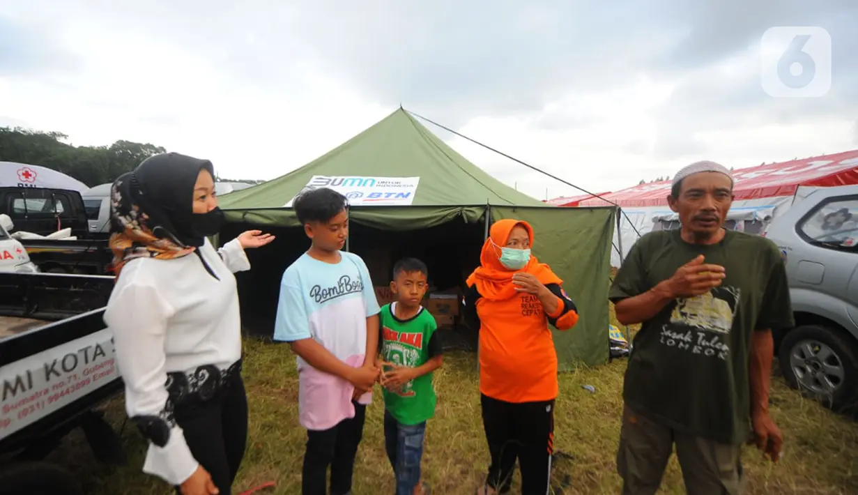 Bank BTN memberikan bantuan sosial kepada warga terdampak Erupsi Semeru sebesar Rp1 Miliar yang merupakan hasil sumbangan BTN Runner yang dikumpulkan dari para peserta dalam rangka HUT KPR ke45. Selain bansos, (Liputan6.com/HO/BTN)