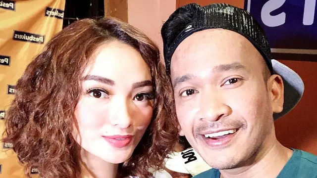 [Bintang] Zaskia Gotik dan Ruben Onsu