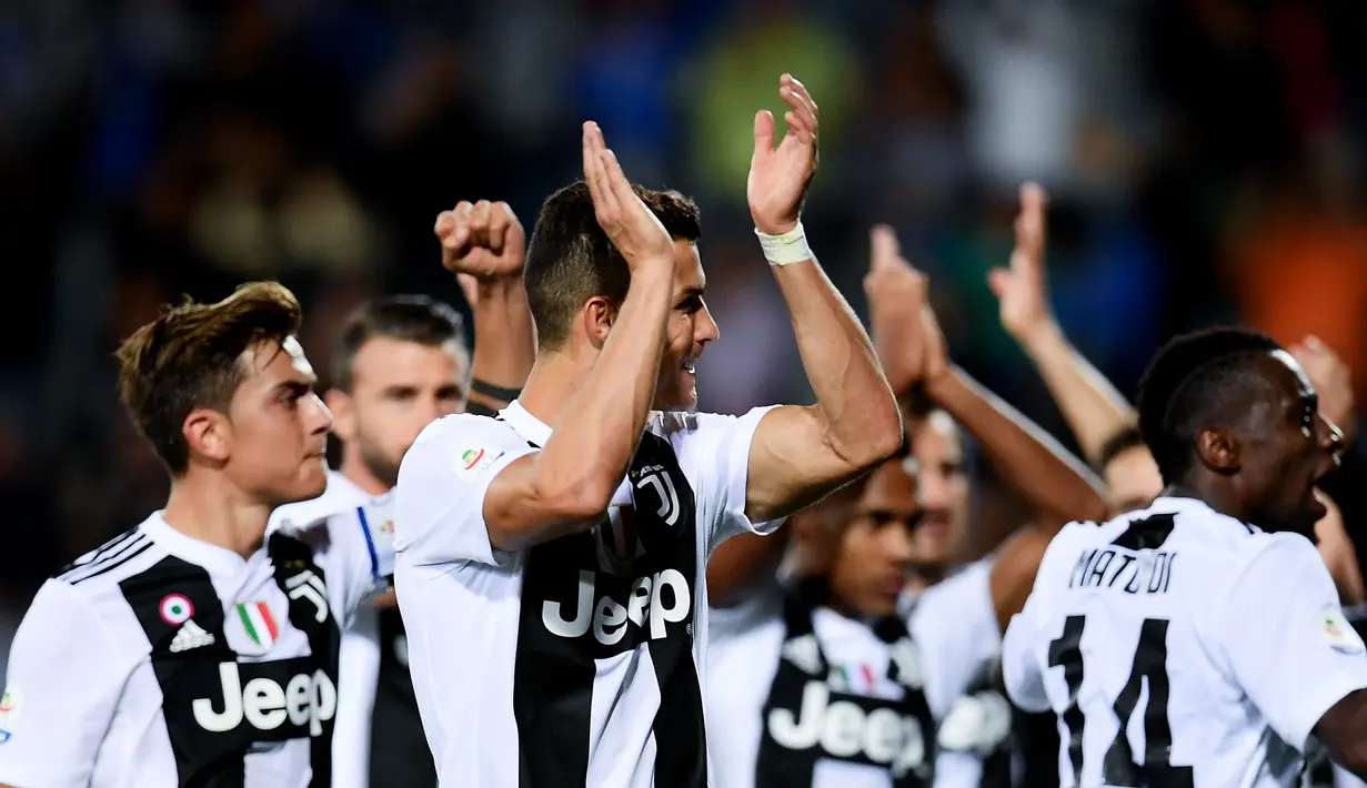 Nama seperti Matuidi dan Sami Khedira saat ini telah berusia kepala tiga. Diharapkan Adrian Rabiot bisa menjadi pemain muda yang menjadi proyek jangka panjang Juventus kedepannya. (AFP/Marco Bertorello)