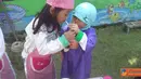 Citizen6, Pasuruan: Anak-anak dari Taman Kanak-kanak Raudhah, Pasuruan, sedang memanen buah Tomat, kemudian membuat jus buah Tomat dari hasil panen mereka. (Pengirim: Zahra Haidar)
