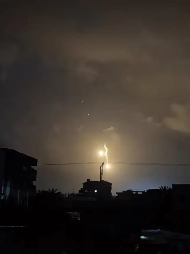 Lemparan Bom di Gaza