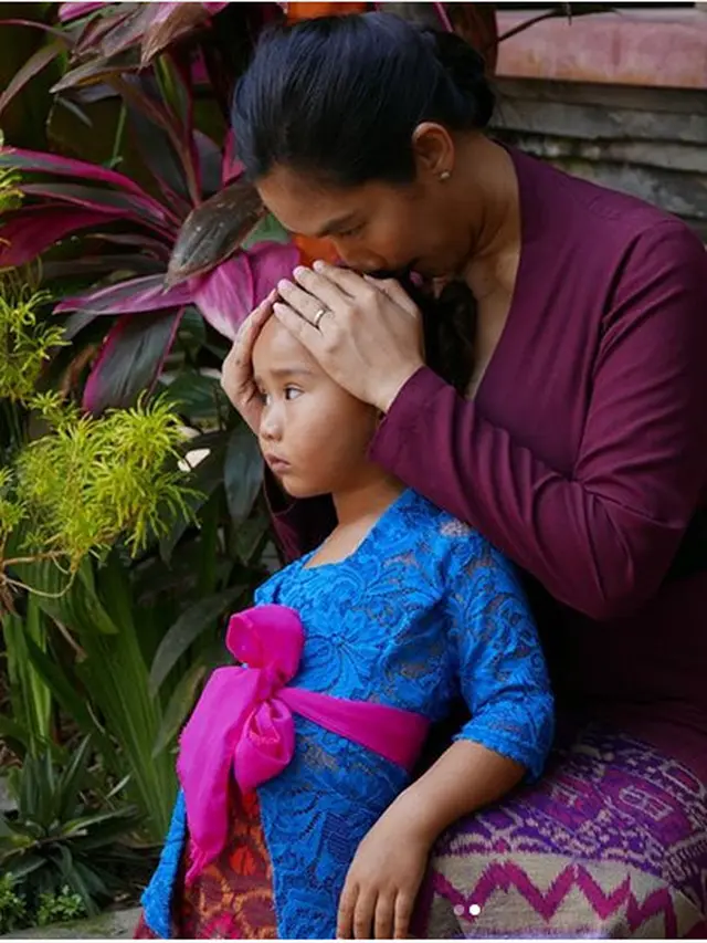 [Fimela] Happy Salma