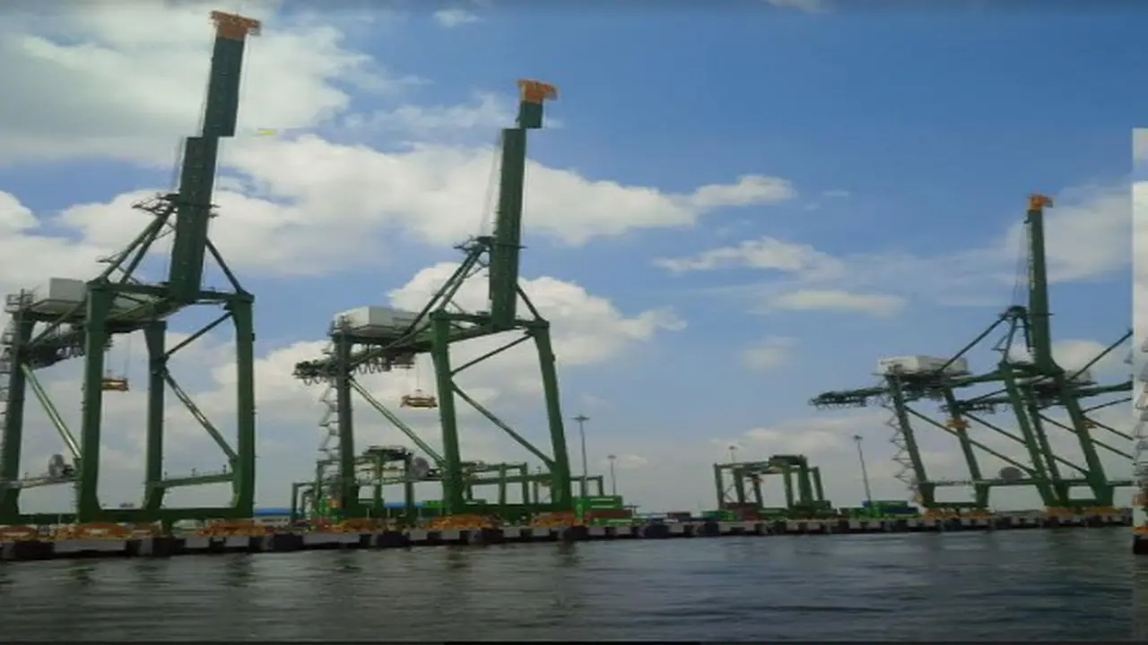 Proyek New Priok Container Terminal telah beroperasi sejak Kamis 18 Agustus 2016.