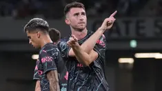 Laga pramusim 2023/2024 yang mempertemukan Bayern Munchen dan Manchester City dalam laga bertajuk Audi Football Summit yang berlangsung di Stadion Nasional Tokyo, Jepang, Rabu (26/7/2023) malam akhirnya dimenangkan The Citizens dengan skor 2-1. James McAtee membawa Manchester City unggul 1-0 pada menit ke-21. Bayern Munchen baru mampu mencetak gol penyeimbang pada menit ke-81 lewat Mathys Tel. Gol Aymeric Laporte empat menit menjelang waktu normal berakhir menjadi penentu kemenangan tim asuhan Pep Guardiola. (AP Photo/Shuji Kajiyama)