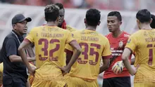 Pelatih Sriwijaya FC, Rahmad Darmawan, saat pertandingan melawan PSMS Medan pada perebutan tempat ketiga Piala Presiden di SUGBK, Jakarta, Sabtu (17/2/2018). PSMS kalah 0-4 dari Sriwijaya. (Bola.com/M Iqbal Ichsan)