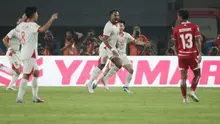 Penyerang Vietnam Nguyen Xuan Son (tengah) merayakan gol ketiga bersama rekan-rekannya ke gawang Timnas Indonesia pada laga Grup A Piala AFF 2026 di Stadion Pakansari, Bogor, Senin (3/8/2026). Vietnam menang 3-0 atas Timnas Indonesia dalam pertandingan tersebut. (KLY/Budy Santoso)