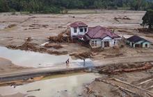 FOTO: Kerusakan Parah Akibat Banjir Bandang di Batang Toru, Tapanuli Selatan
