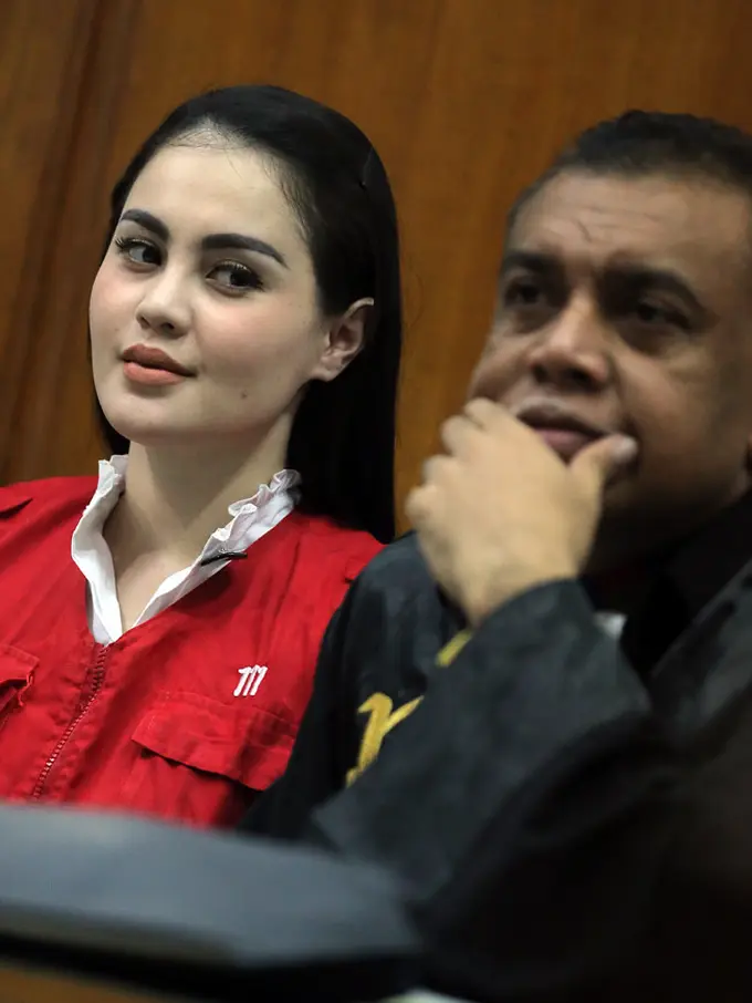 [Bintang] Sidang Jennifer Dunn