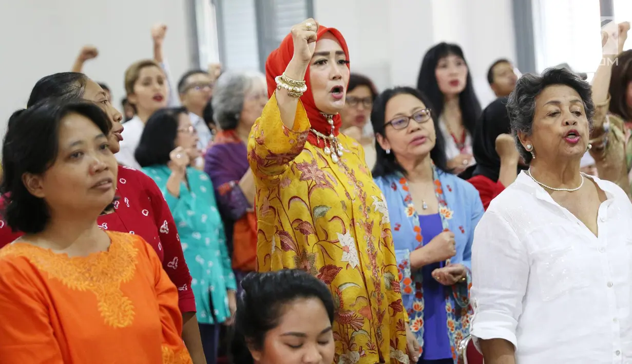Ekspresi sejumlah aktivis perempuan saat mengikuti deklarasi Gerakan Kebangkitan Nasional jilid II di Museum Kebangkitan Nasional, Jakarta Pusat, Sabtu (3/5). (Liputan6.com/Immanuel Antonius)