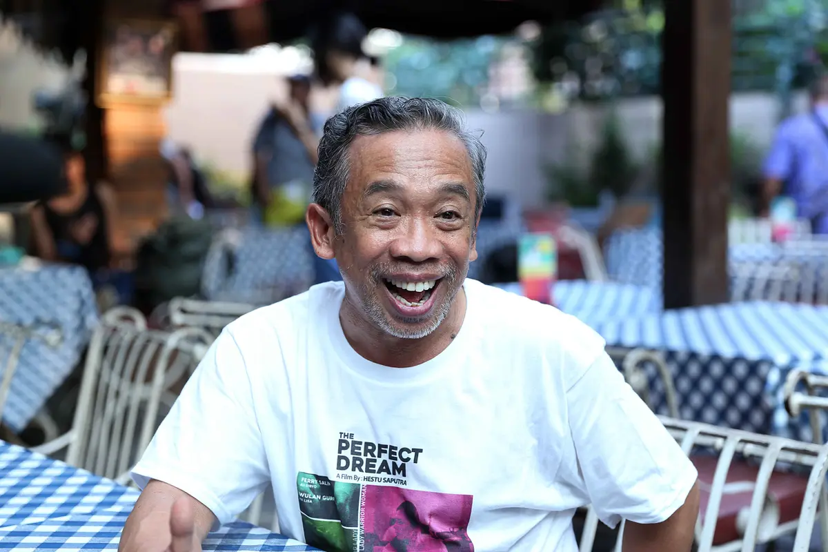 [Bintang] Komar