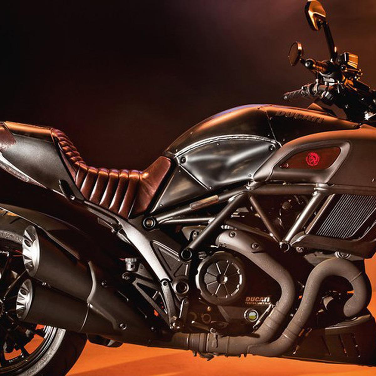 Ducati store diavel 666