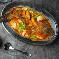 Ilustrasi brekecek ikan laut. (Copyright Freepik/jcomp)