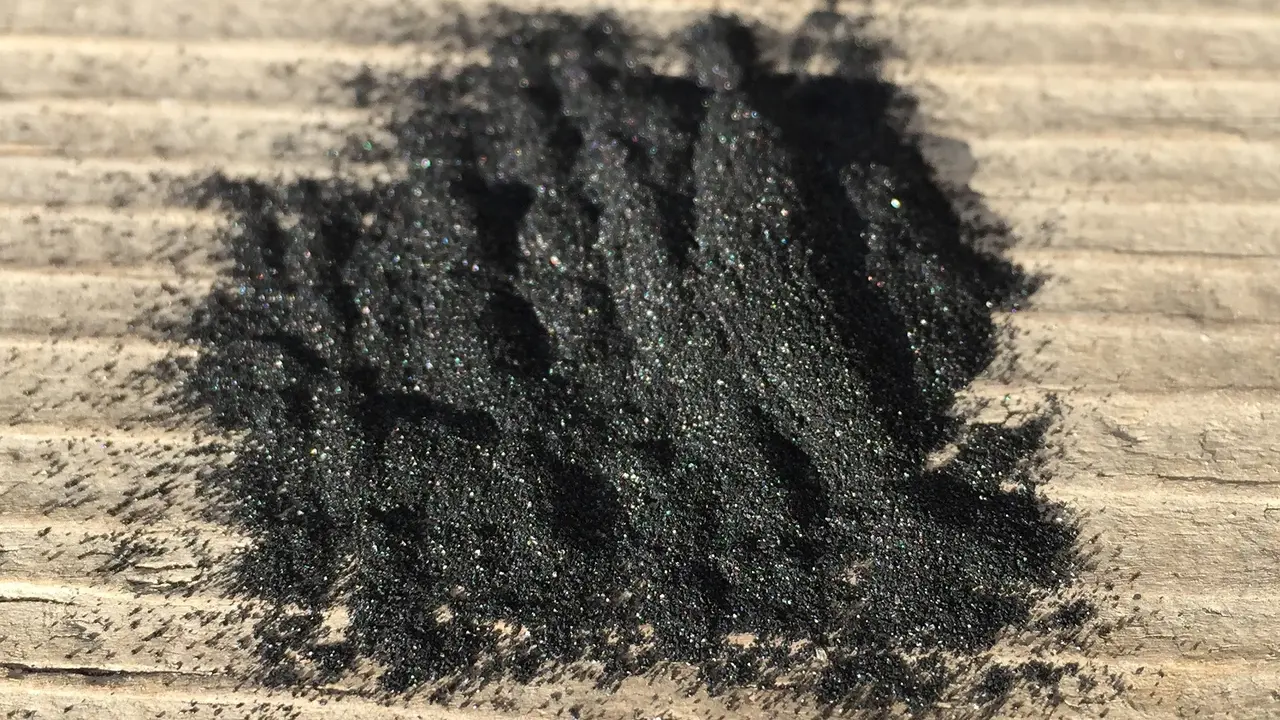 Ilustrasi Charcoal Powder