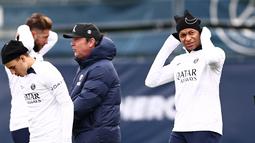 Pertandingan Liga Prancis antara PSG vs Lens di Parc des Princes, Sabtu, 15 April 2023, malam waktu setempat atau Minggu, 16 April 2023 dini hari WIB. (Photo by Anne-Christine POUJOULAT / AFP)