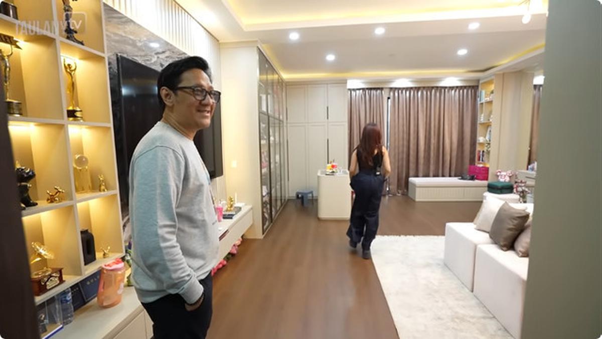 7 Potret Kamar Tidur Brisia Jodie yang Cantik dan Cozy, Desain Interior Minimalis