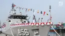 Suasana peresmian armada baru KRI Kurau 856 di Dermaga Pelabuhan Sunda Kelapa, Jakarta, Kamis (6/7). Direncanakan dari total 42 unit akan memenuhi kebutuhan armada baru bagi 14 Lantamal TNI AL di seluruh Indonesia. (Liputan6.com/Faizal Fanani)