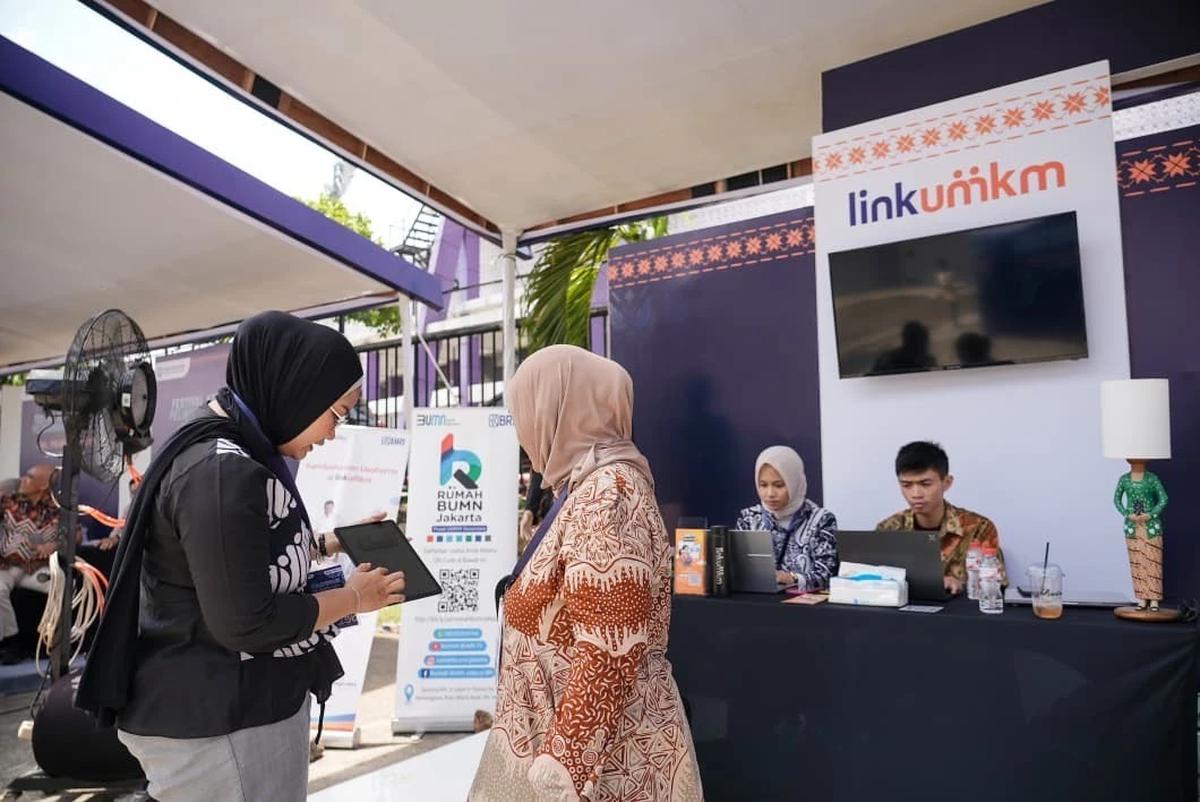 NM Kitchen Usaha Camilan Berbasis Resep Keluarga