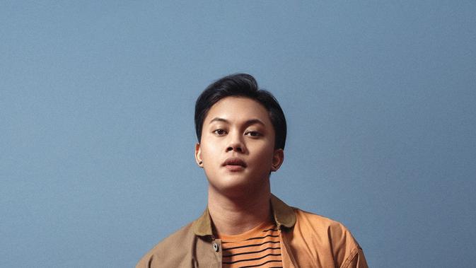 Rizky Febian umumkan management dan label musik sendiri berikut lagu baru, Tak Lagi Sama.