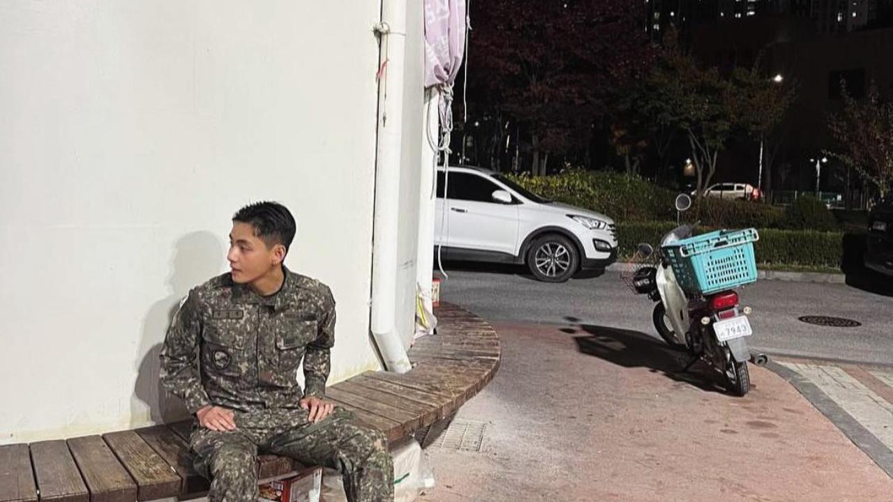 Taehyung BTS Tampil Berbeda, Tubuh Kekar dan Aura Makin Karismatik Bikin Heboh ARMY