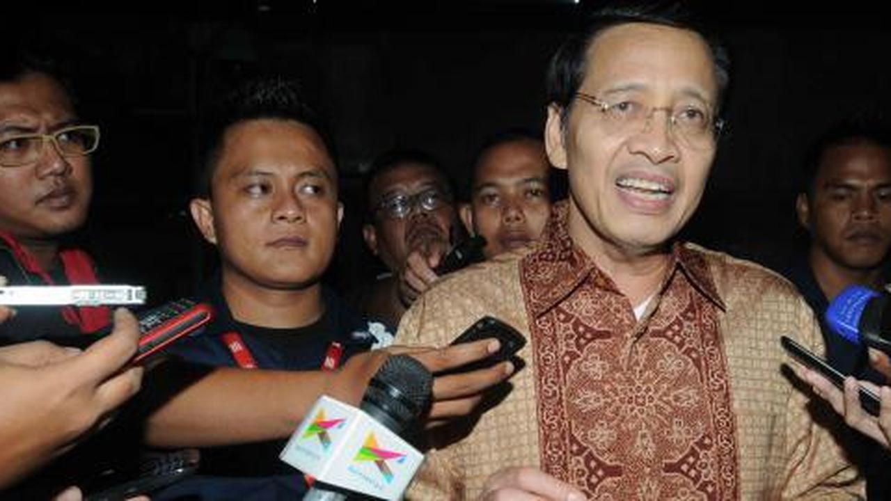 Hasan Wirajuda dicecar soal konferensi internasional