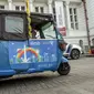 Bajaj online tak hanya beroperasi di Kota Tua Jakarta, tetapi juga di beberapa lokasi wisata lain. (dok. Biro Humas Kemenpar/Dinny Mutiah)