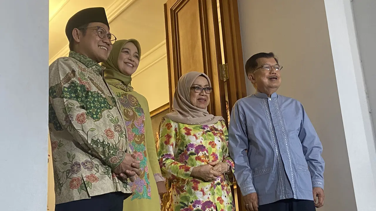 Ketua Umum PKB Muhaimin Iskandar (Cak Imin) bersilahturahmi ke kediaman Wakil Presiden Indonesia ke-10 dan ke-12 Jusuf Kalla (JK).