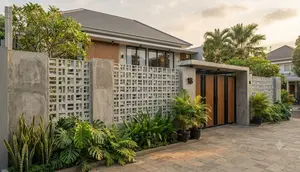 8 Model Pagar Rumah yang Cocok Dipadukan dengan Roster agar Tampak Serasi