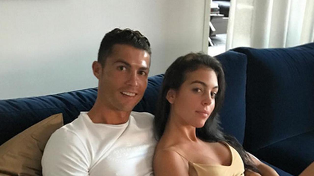 [Bintang] Cristiano Ronaldo - Georgina Rodriguez